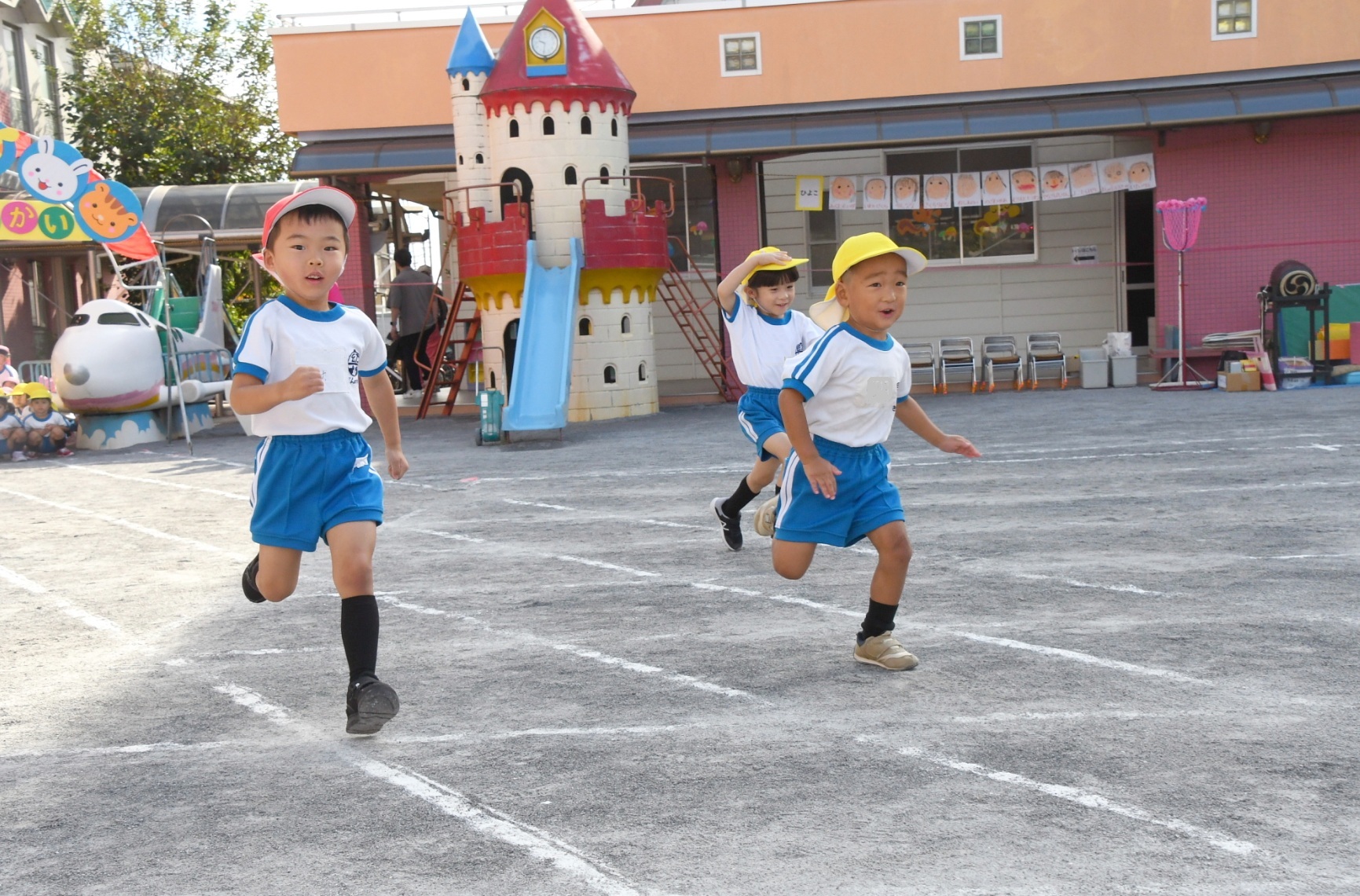 銀の鈴幼稚園の園児写真４